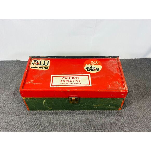 Vintage Handmade Tool Box - Picture 6 of 11